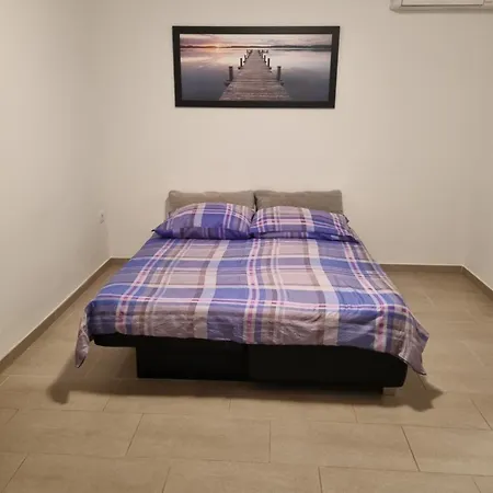 דירה Apartizola איזולה