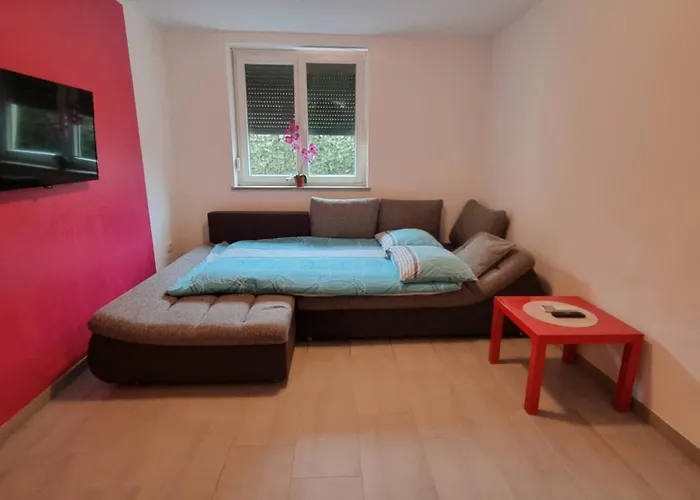 アパート Apartizola *