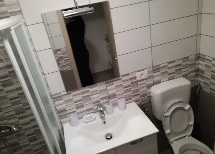 Apartizola イゾラ