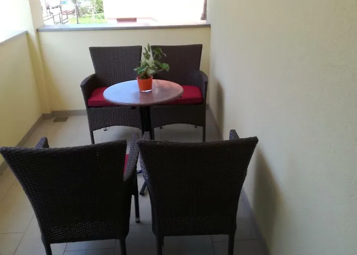 アパート Apartizola